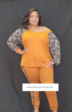 Load image into Gallery viewer, Camo Sleeve Jogger Set
